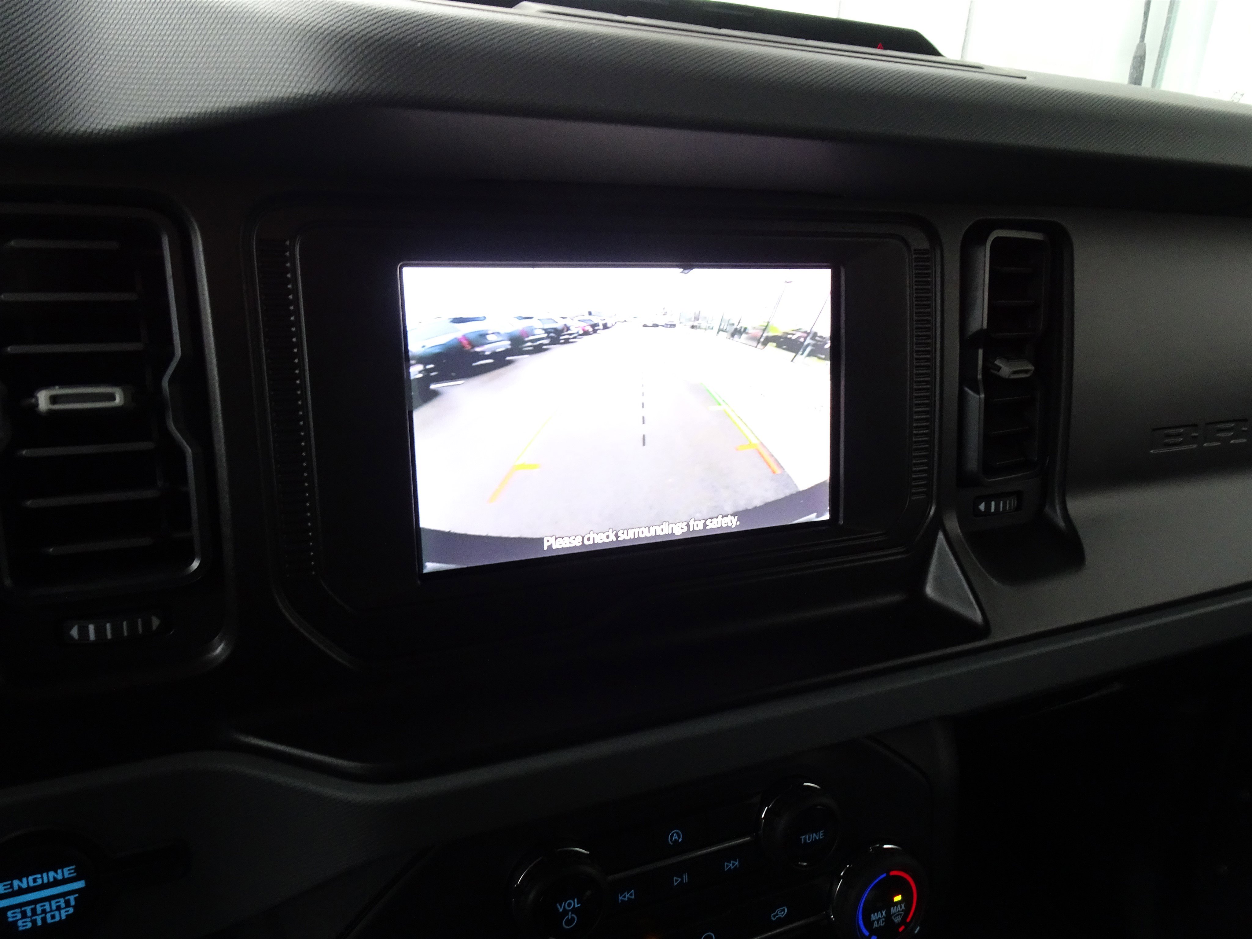 Used 2023 Ford Bronco Big Bend w/ Sasquatch Package image 18