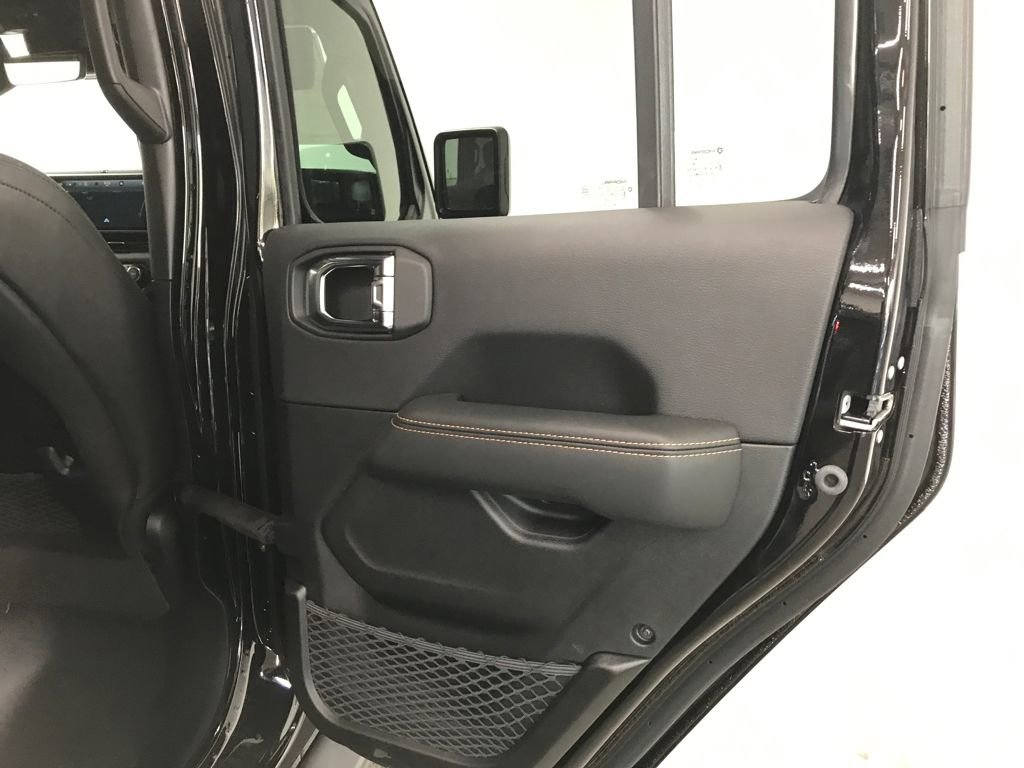 New 2025 Jeep Wrangler Unlimited Rubicon 392 image 46