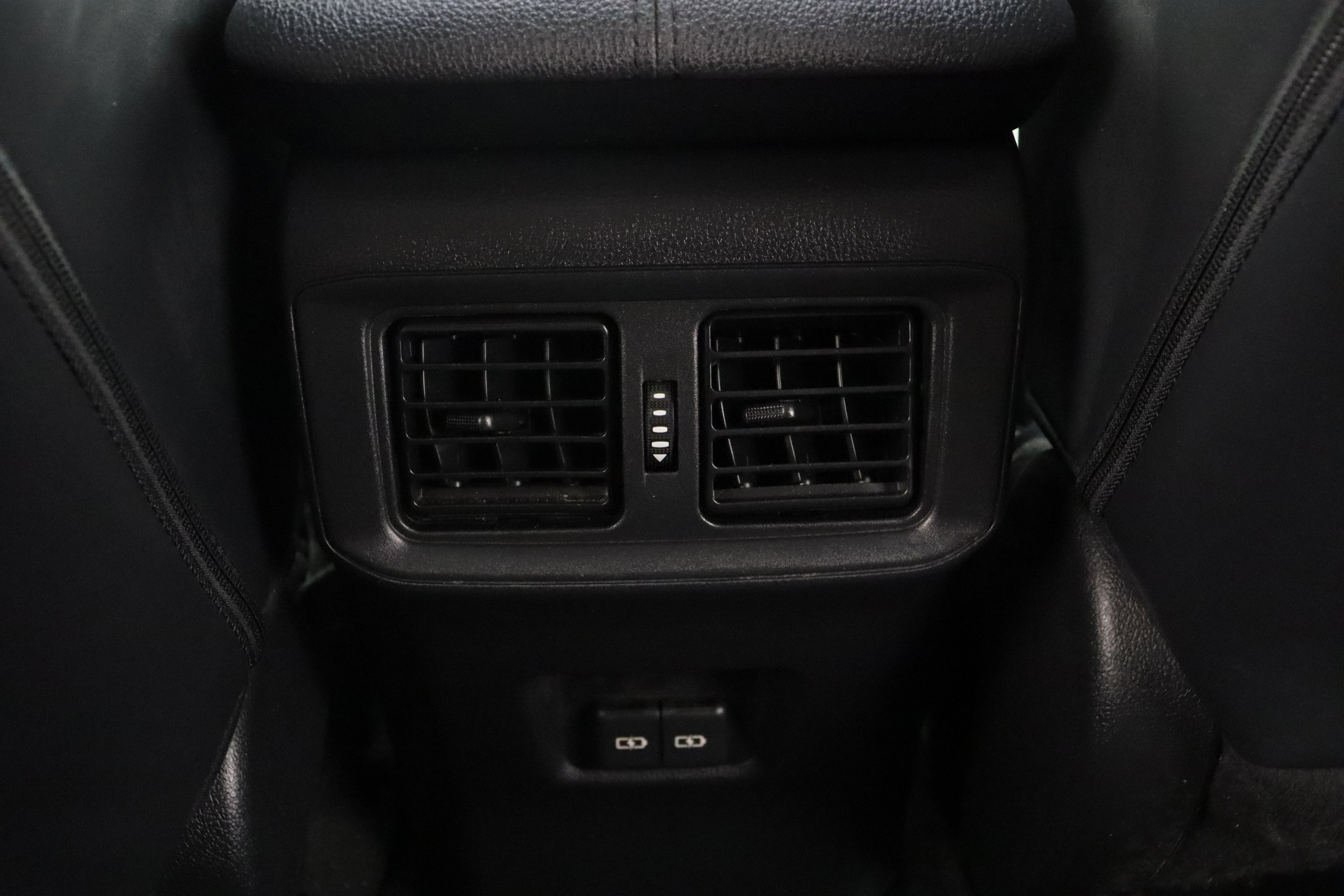 Used 2023 Toyota RAV4 XLE Premium AWD/4WD image 30