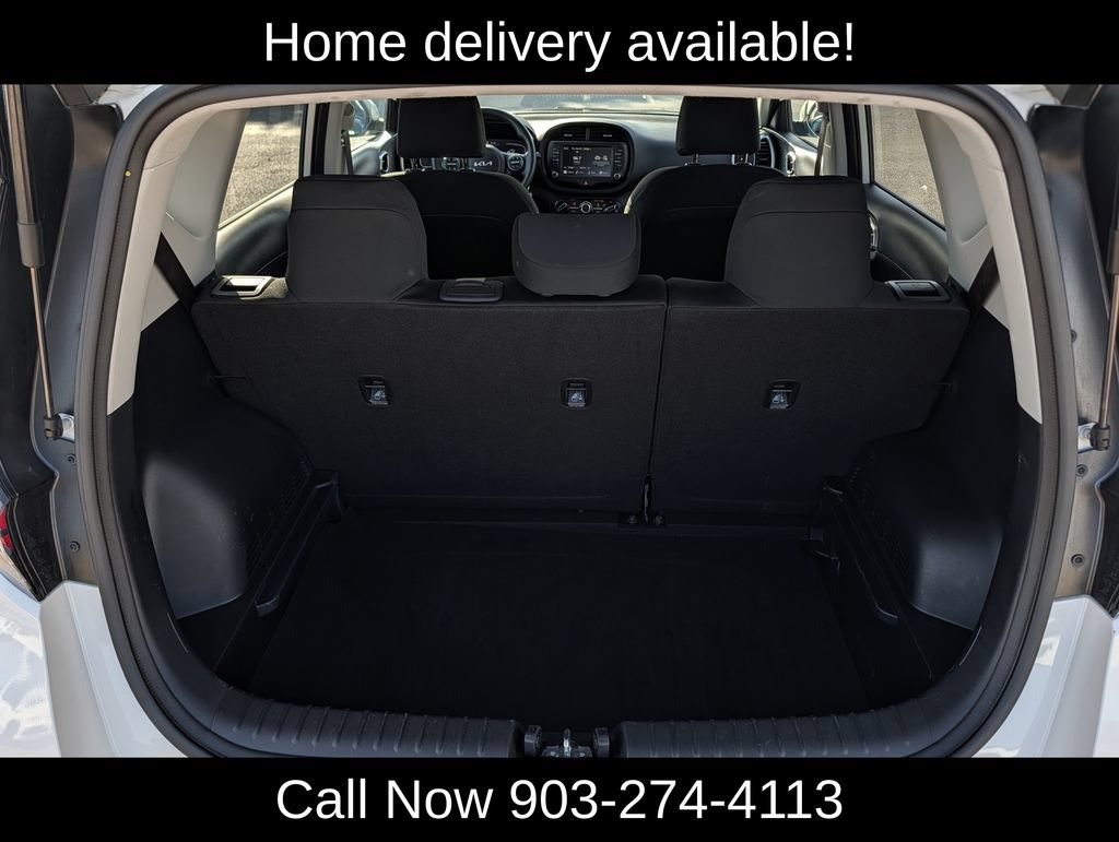 Used 2025 Kia Soul LX w/ LX Technology Package FWD image 28