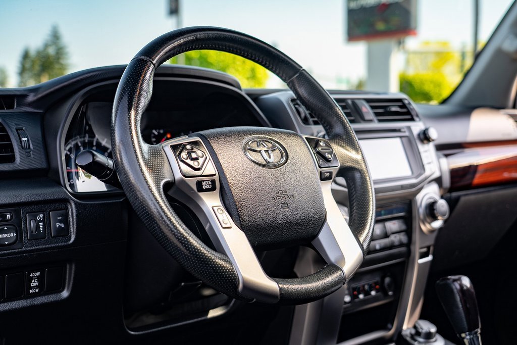 Used 2015 Toyota 4Runner Limited image 14