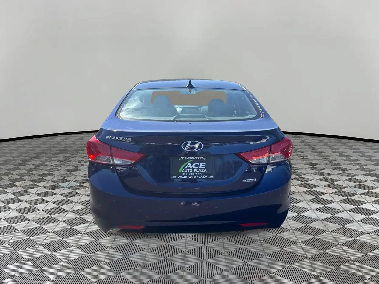 Used 2013 Hyundai Elantra Limited w/ Technology Pkg FWD image 6
