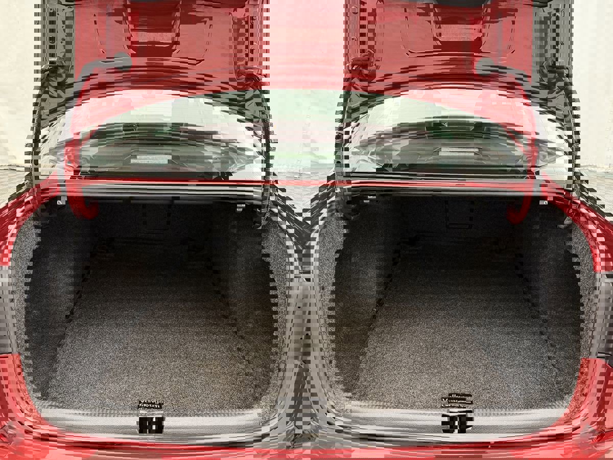 Used 2016 Volkswagen Passat 1.8T SEL Premium image 26