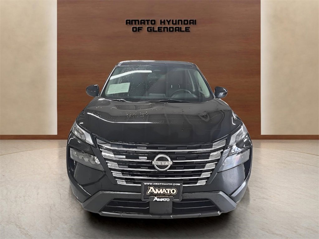 Used 2024 Nissan Rogue SV image 9