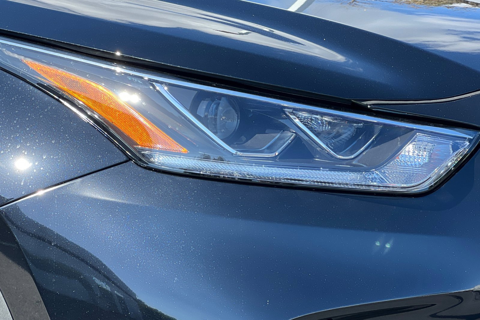 New 2025 Toyota Highlander Platinum image 31