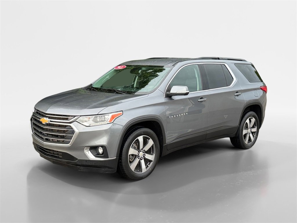 Used 2021 Chevrolet Traverse LT w/ LT Premium Package image 3