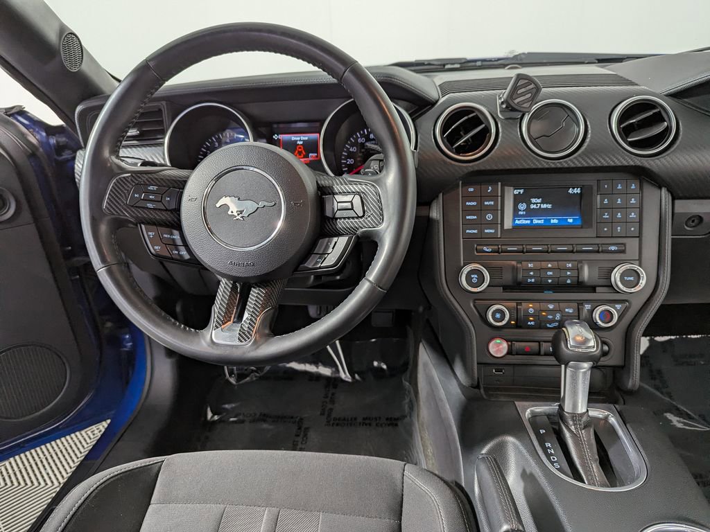Used 2018 Ford Mustang EcoBoost image 16