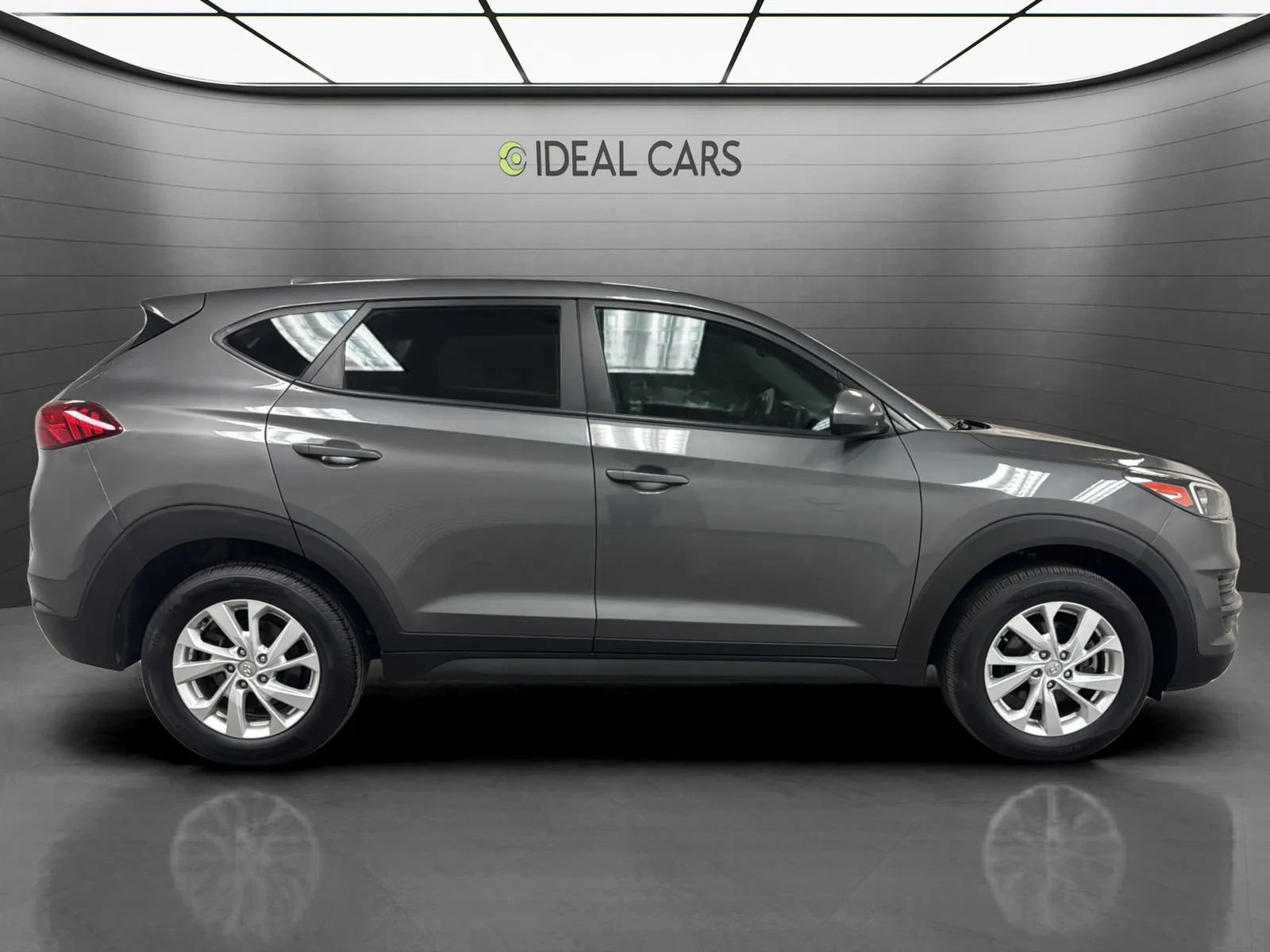 Used 2021 Hyundai Tucson SE w/ Cargo Package FWD image 4