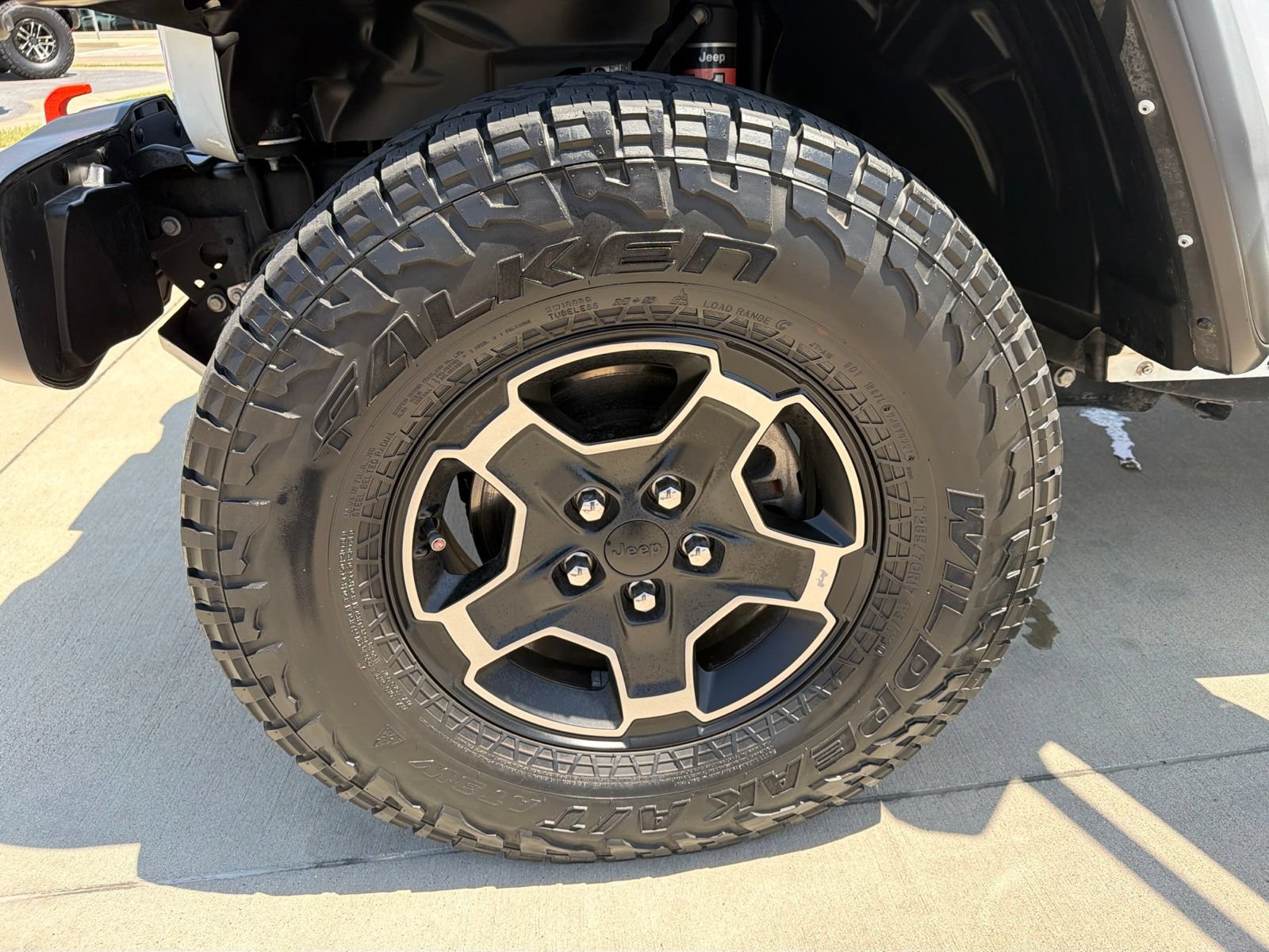 Used 2021 Jeep Gladiator Mojave AWD/4WD image 12