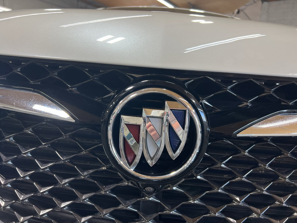 Used 2024 Buick Enclave Avenir w/ Avenir Technology Package AWD/4WD image 30