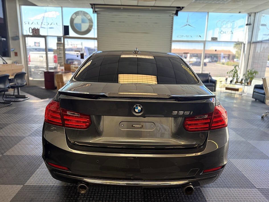 Used 2014 BMW 335i Sedan w/ Technology Package RWD image 16
