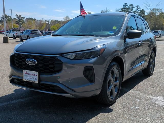 Used 2024 Ford Escape ST-Line image 8