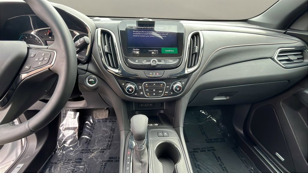 Used 2024 Chevrolet Equinox Premier image 9