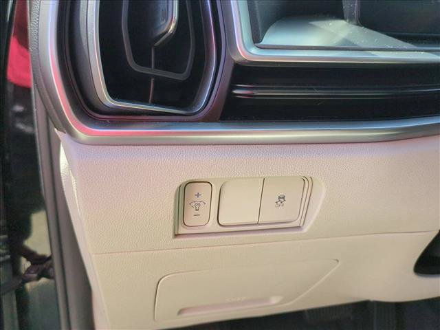 Used 2024 Kia Sorento S FWD image 13