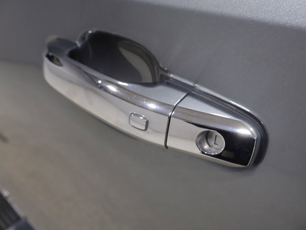 Used 2020 GMC Sierra 1500 Denali w/ Technology Package image 11