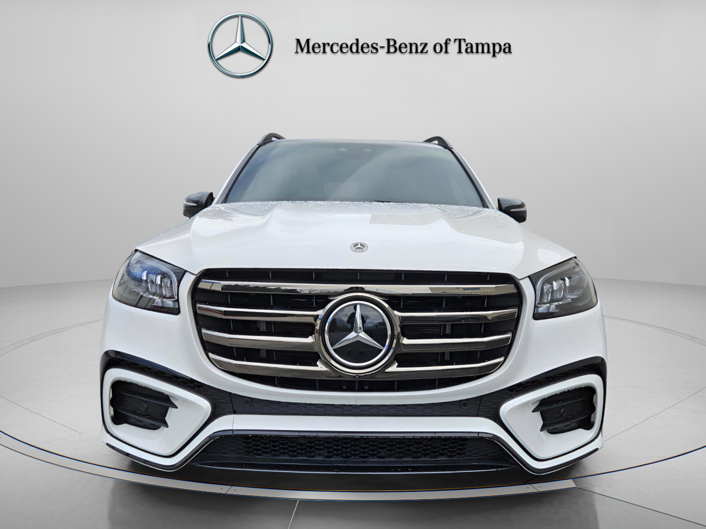 Used 2025 Mercedes-Benz GLS 450 4MATIC image 9