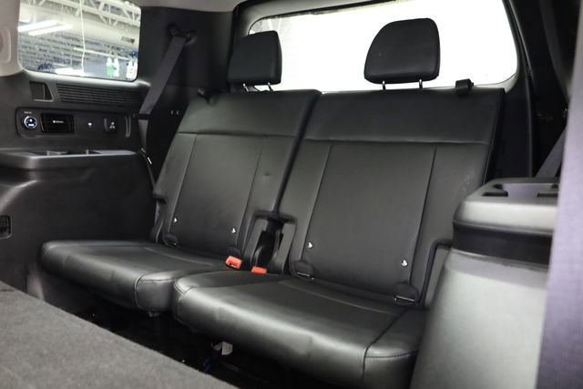 Used 2024 Hyundai Santa Fe Limited image 28