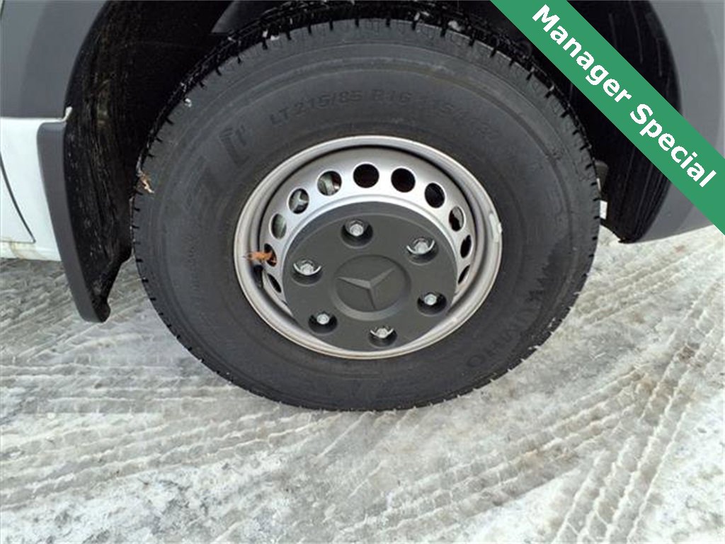 Used 2023 Mercedes-Benz Sprinter 3500 image 33