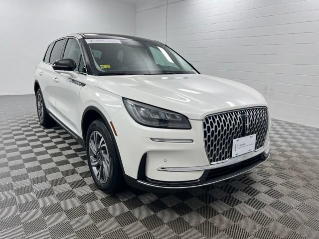 Used 2023 Lincoln Corsair AWD w/ Equipment Group 101A image 1