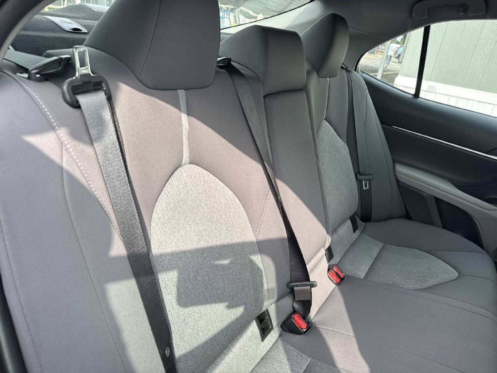 Used 2022 Toyota Camry LE w/ Convenience Package FWD image 13