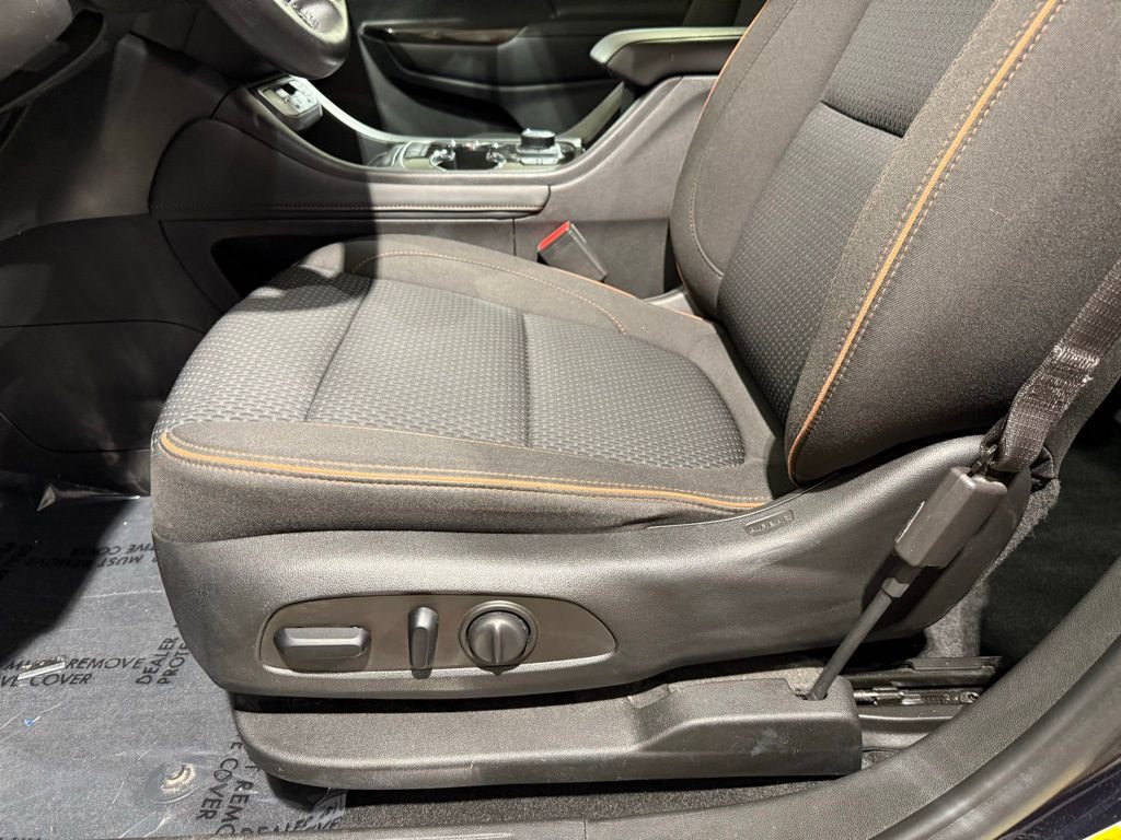 Used 2022 GMC Acadia AT4 w/ Trailering Package image 14