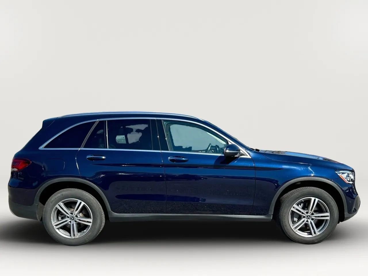 Used 2022 Mercedes-Benz GLC 300 4MATIC w/ Multimedia Package Lite image 8