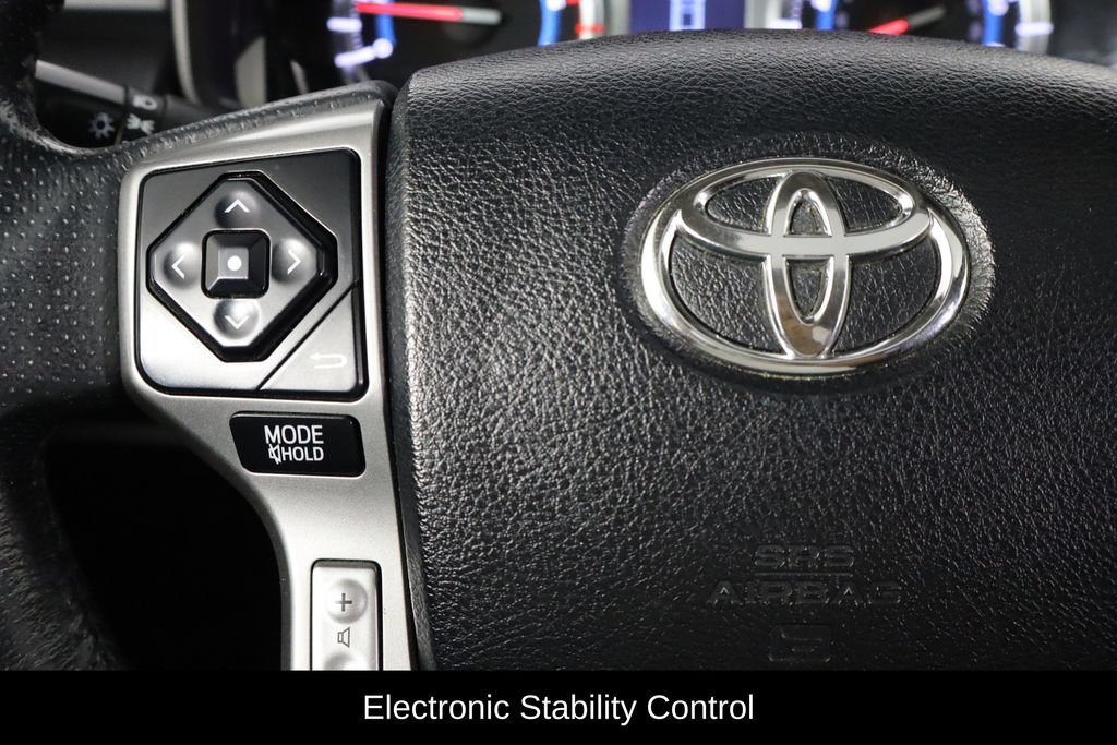 Used 2018 Toyota 4Runner SR5 Premium AWD/4WD image 8
