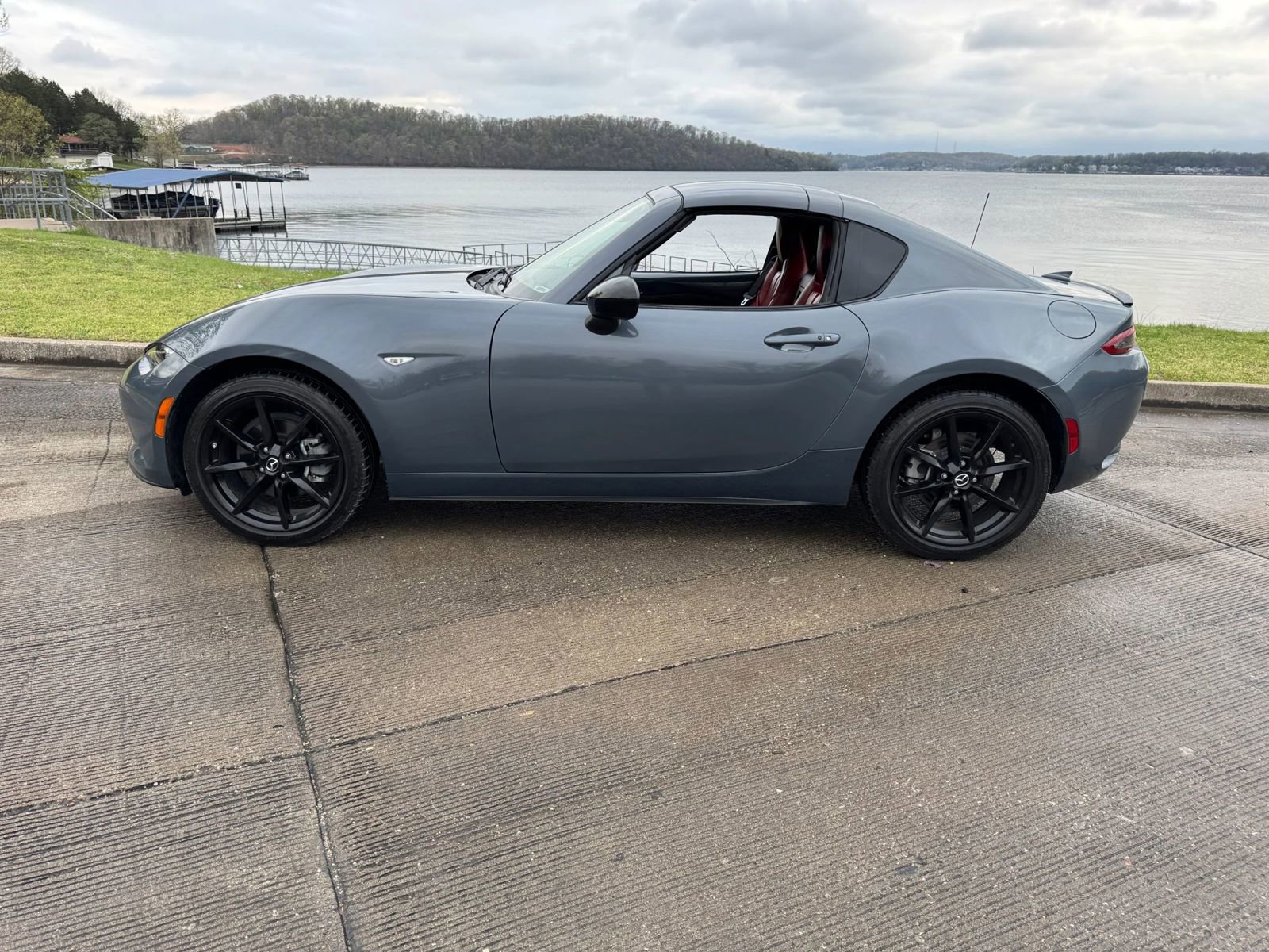Used 2020 MAZDA MX-5 Miata RF Club image 2