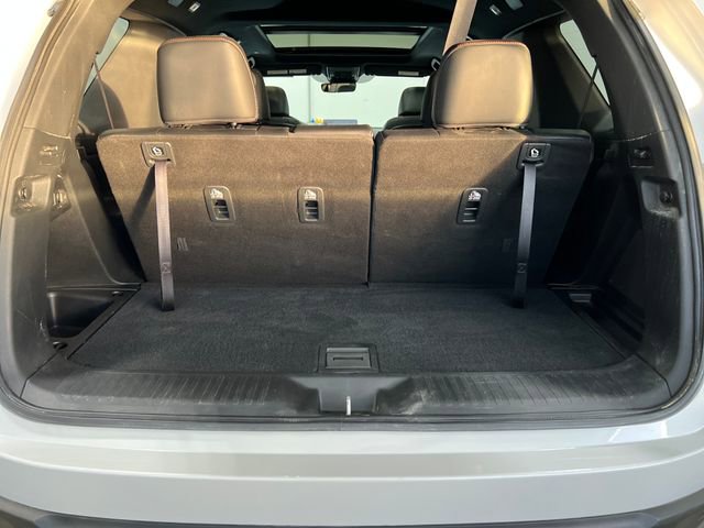 Used 2025 Honda Pilot TrailSport image 16