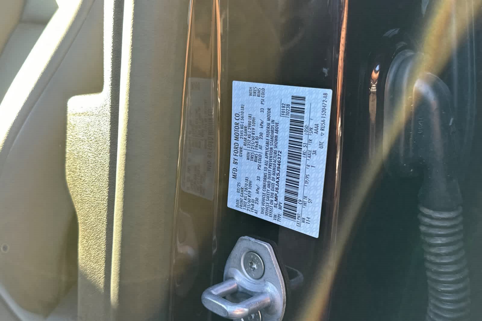 Used 2025 Lincoln Nautilus Premier image 27