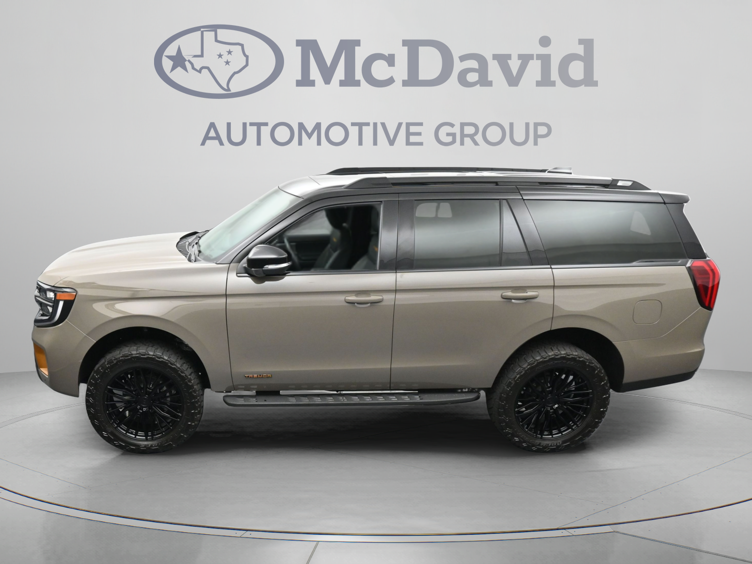 Used 2027 Ford Expedition Tremor w/ Driver's Package AWD/4WD image 37