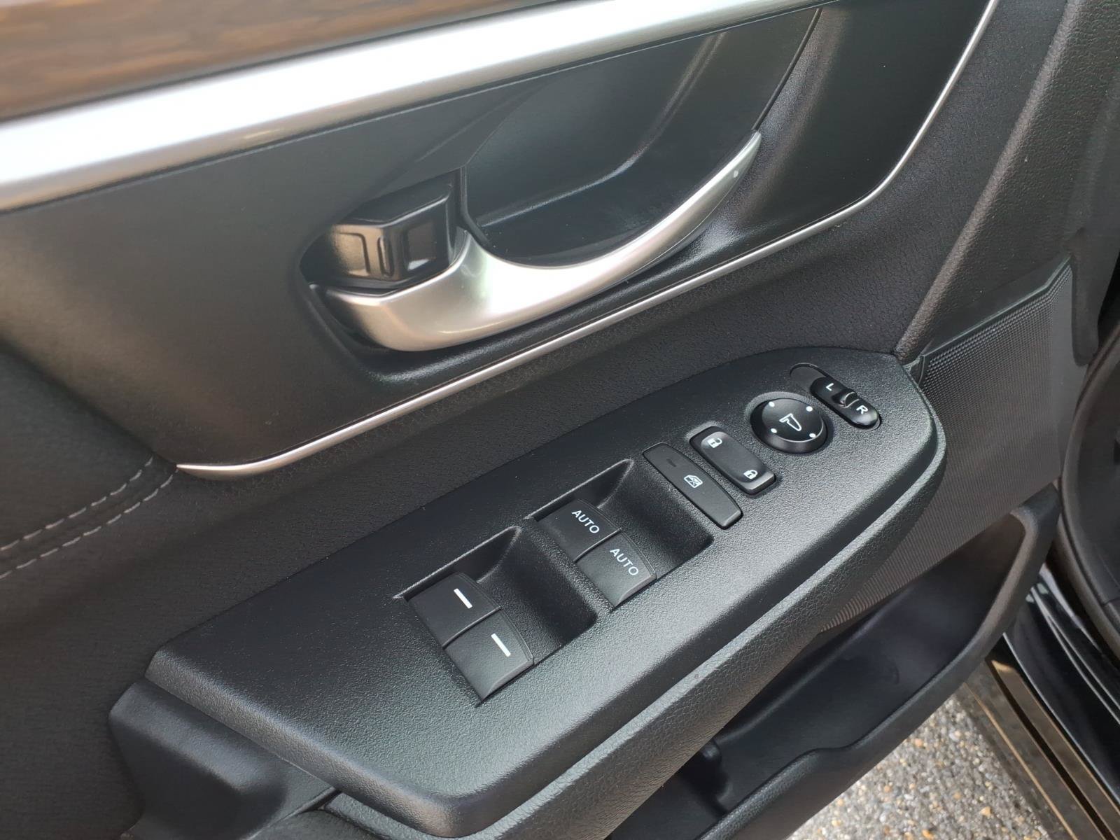Used 2019 Honda CR-V EX image 19