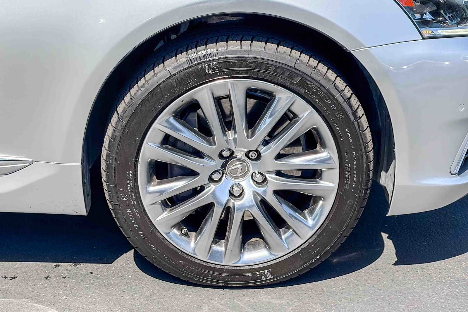 Used 2015 Lexus LS 460 L w/ Ultra Luxury Package image 9