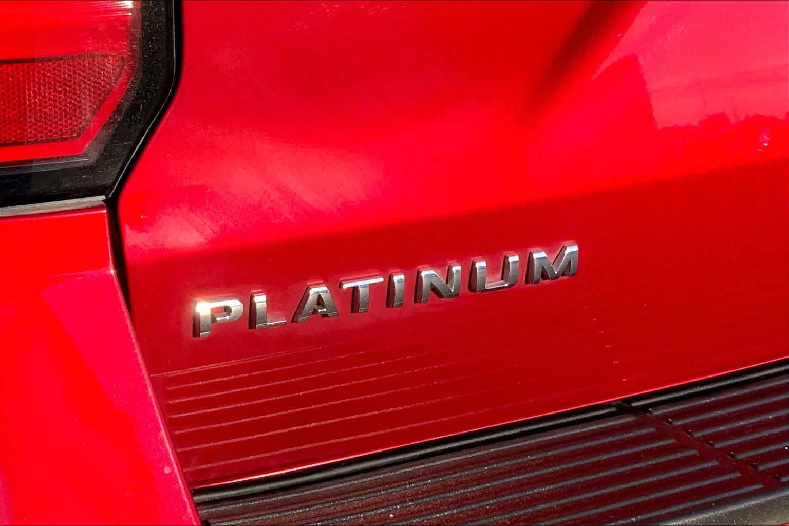 Used 2018 Ford Expedition Platinum RWD image 10