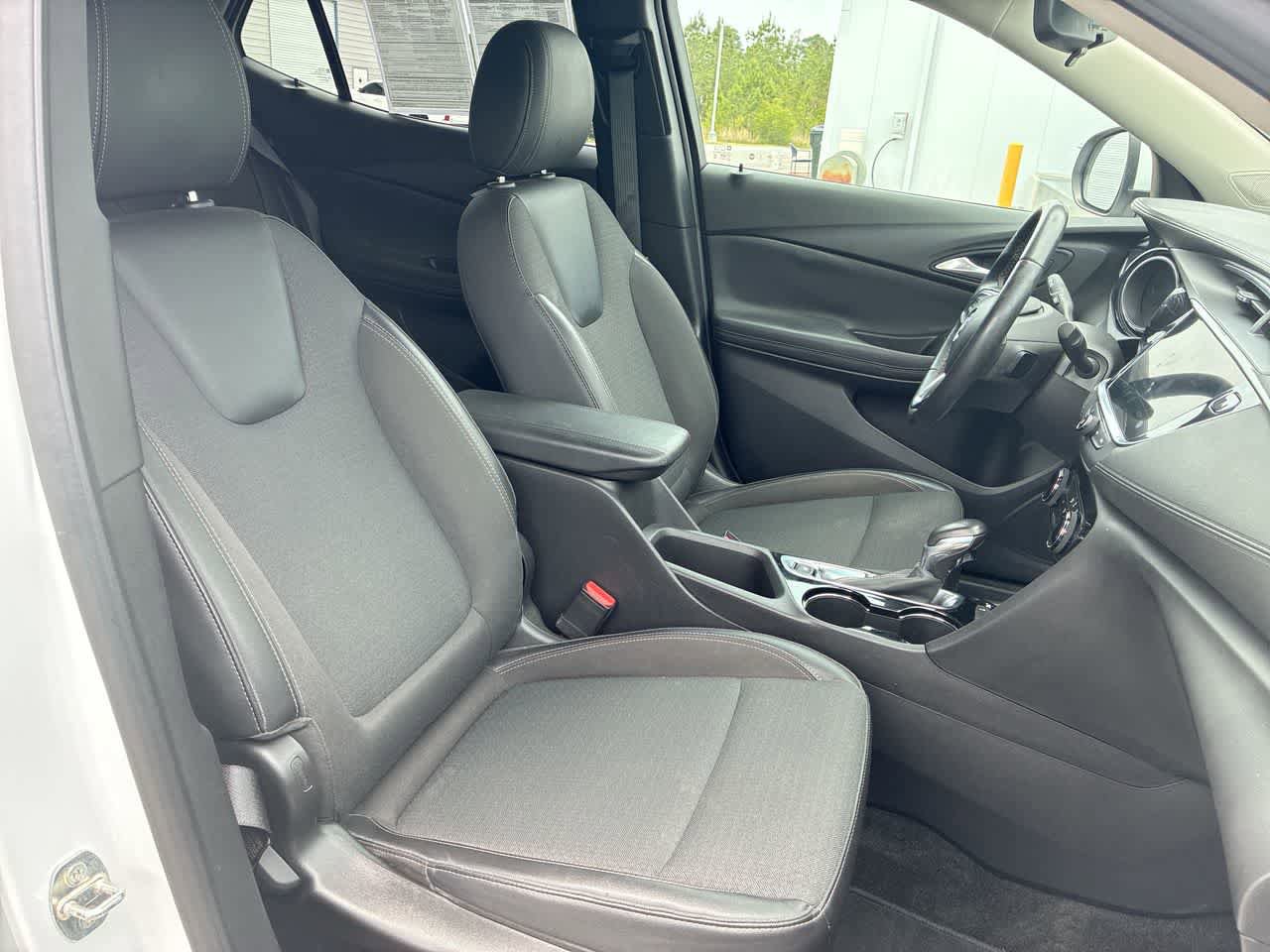 Used 2021 Buick Encore GX Preferred FWD image 26