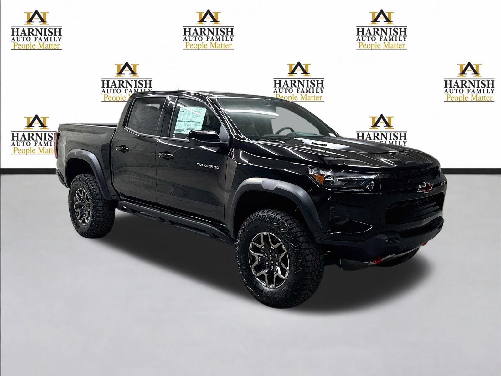 New 2026 Chevrolet Colorado ZR2 w/ Technology Package AWD/4WD image 3