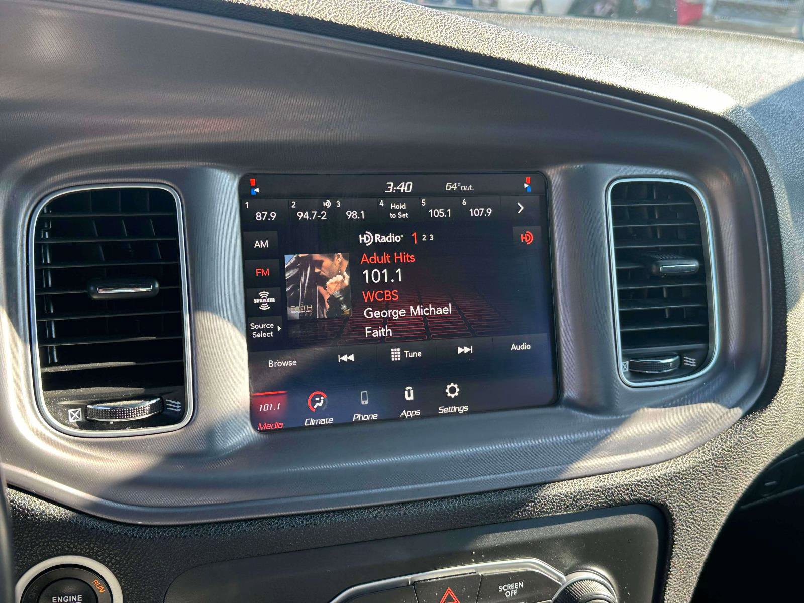 Used 2023 Dodge Charger SXT image 25