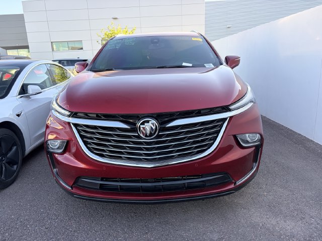 Used 2023 Buick Enclave Essence FWD image 2