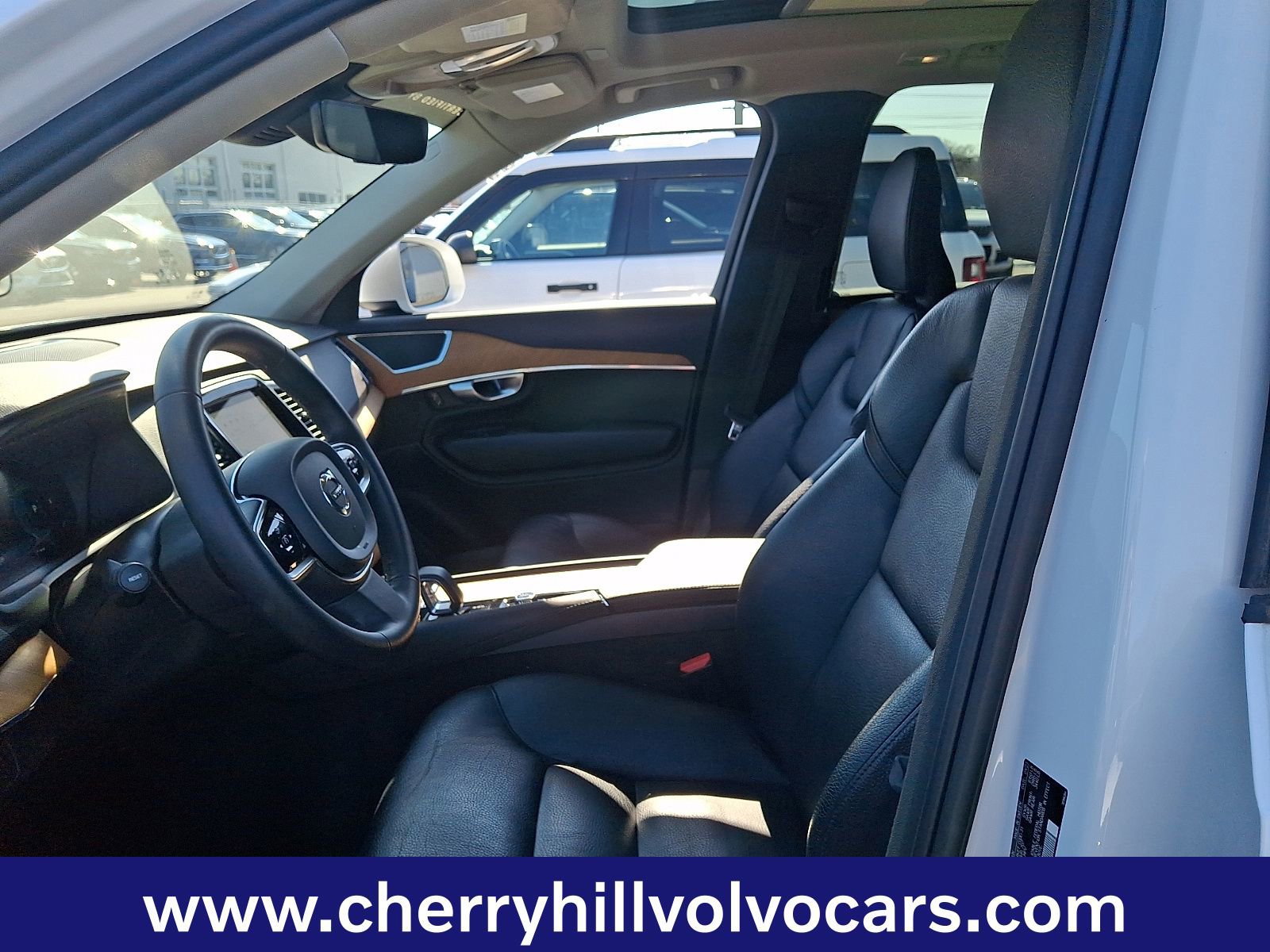 Certified 2023 Volvo XC90 B6 Core w/ Climate Package image 14