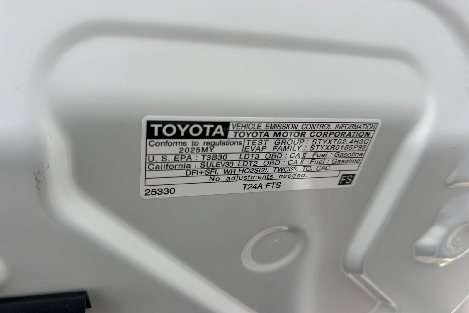 Certified 2025 Toyota 4Runner SR5 AWD/4WD image 36