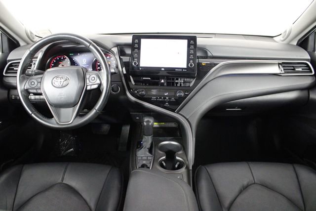 Used 2021 Toyota Camry XSE image 29