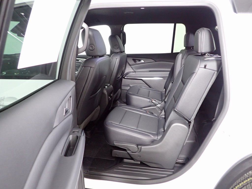 New 2026 Chevrolet Traverse LT w/ LPO, Floor Liner Package image 28