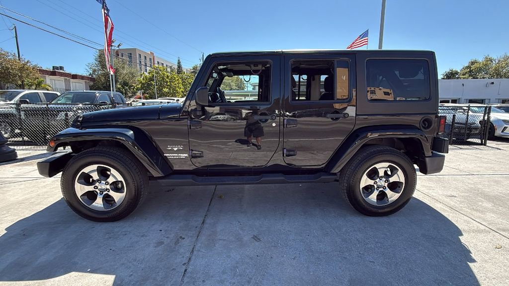 Used 2018 Jeep Wrangler Unlimited Sahara image 11