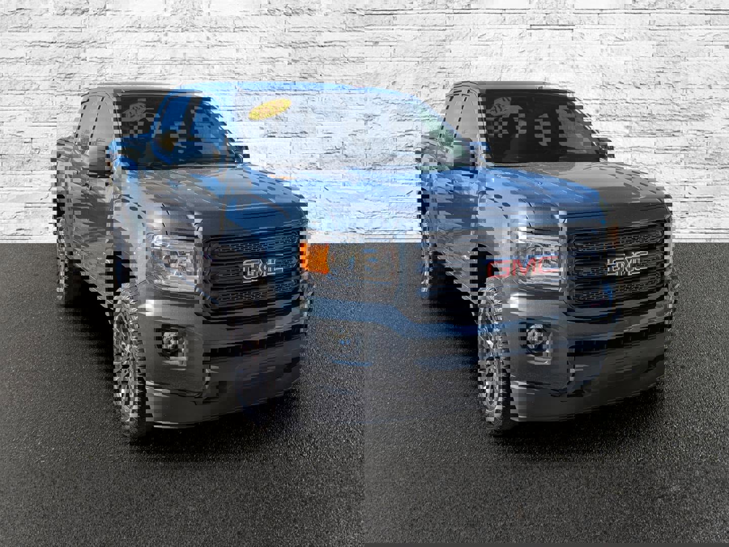 Used 2020 GMC Canyon SLE w/ Elevation Edition image 4