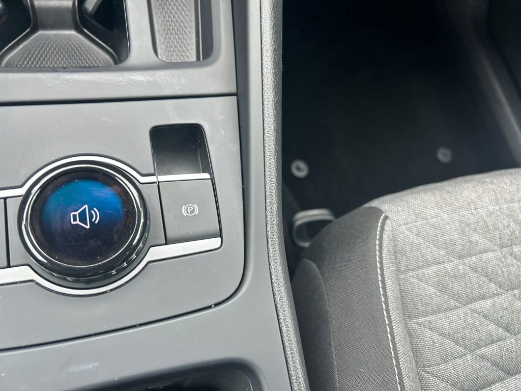 Certified 2025 Volkswagen Tiguan S FWD image 53