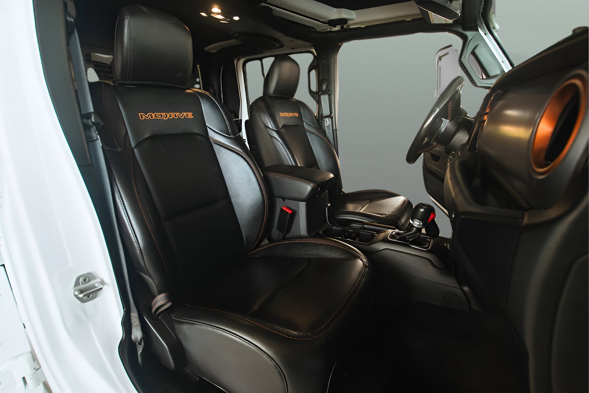 Used 2023 Jeep Gladiator Mojave w/ Cold Weather Group AWD/4WD image 31