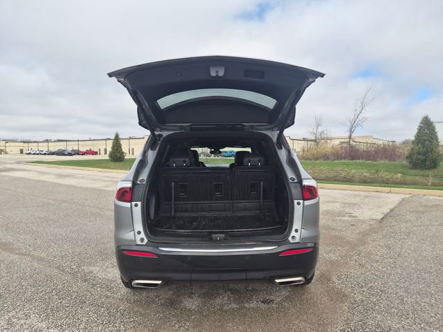 Used 2024 Buick Enclave Essence w/ Experience Buick Package FWD image 10