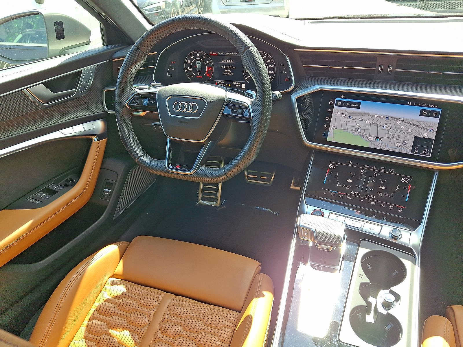 Certified 2024 Audi RS 6 performance AWD/4WD image 15