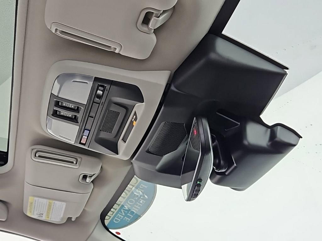 Certified 2025 Subaru Crosstrek 2.0i Premium image 17