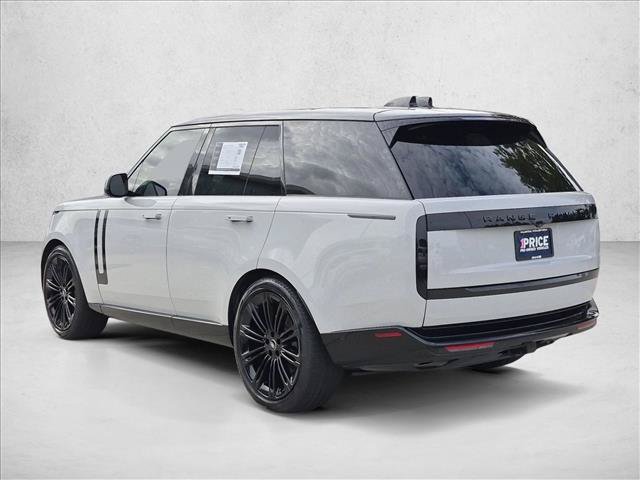 Used 2024 Land Rover Range Rover SE AWD/4WD image 8